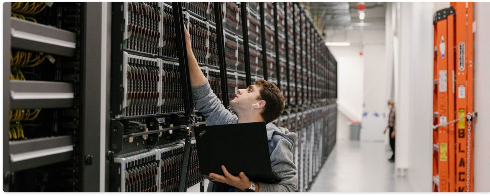 <span>Data Center Infrastructure</span>